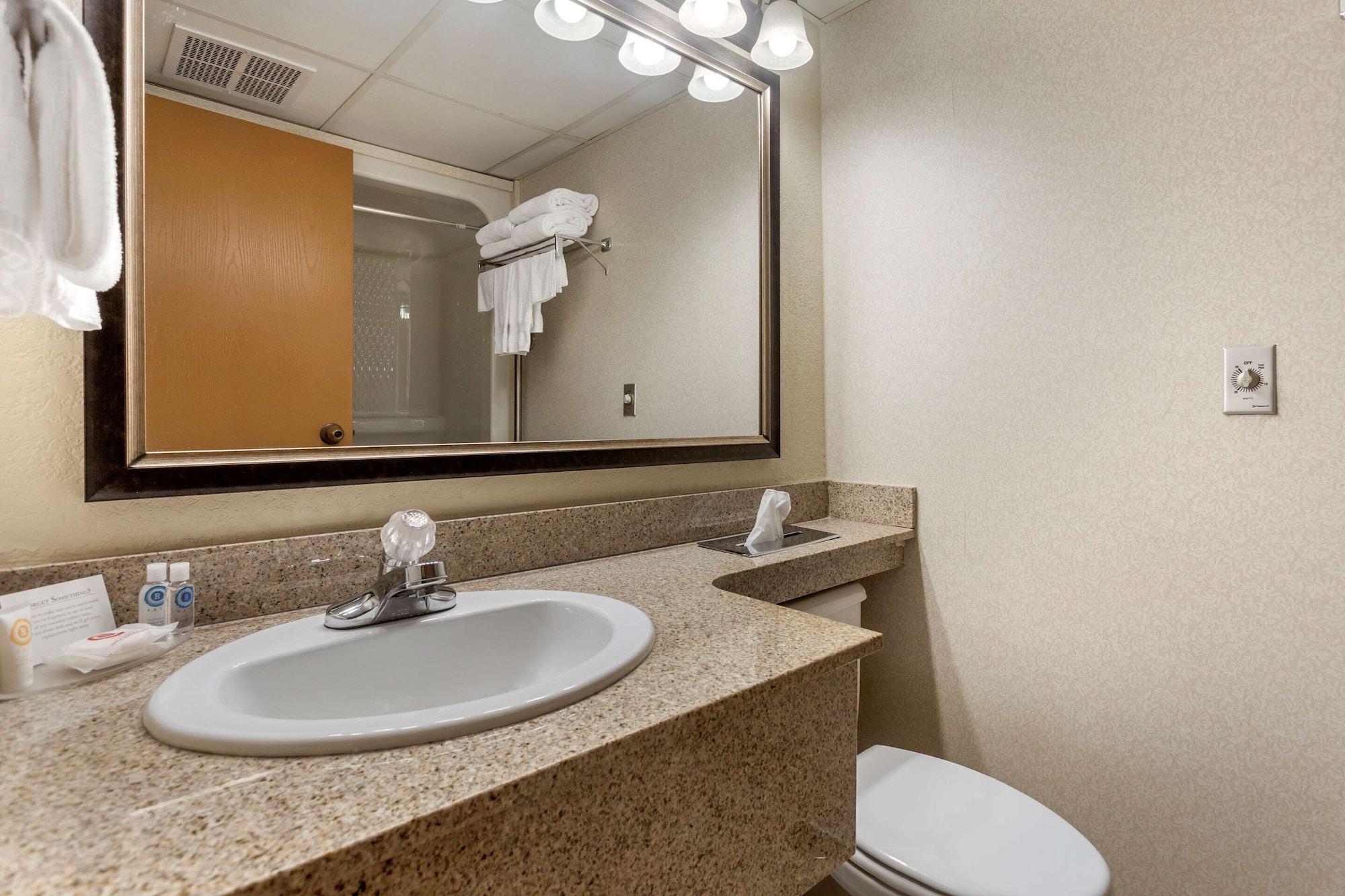 Comfort Inn At Thousand Hills Branson Exterior photo
