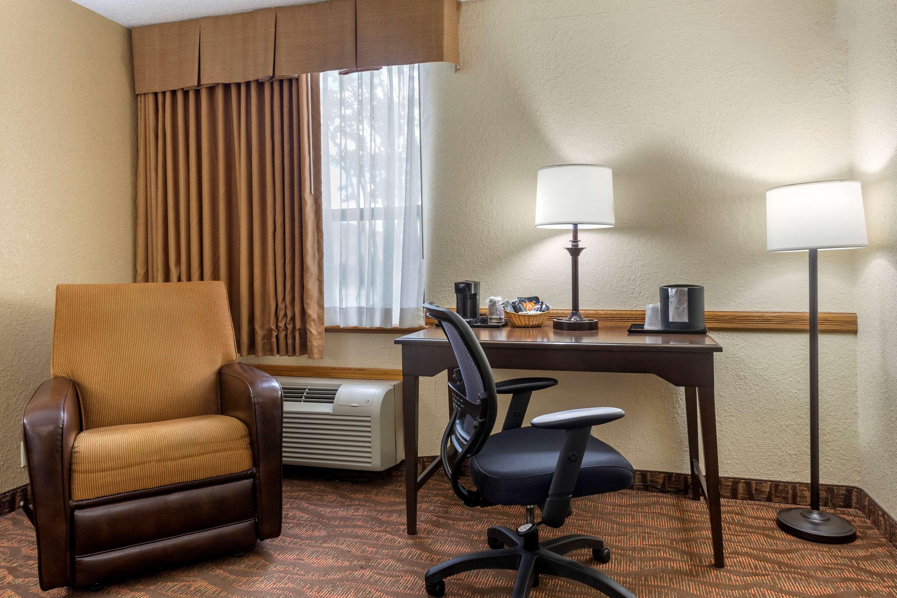 Comfort Inn At Thousand Hills Branson Exterior photo