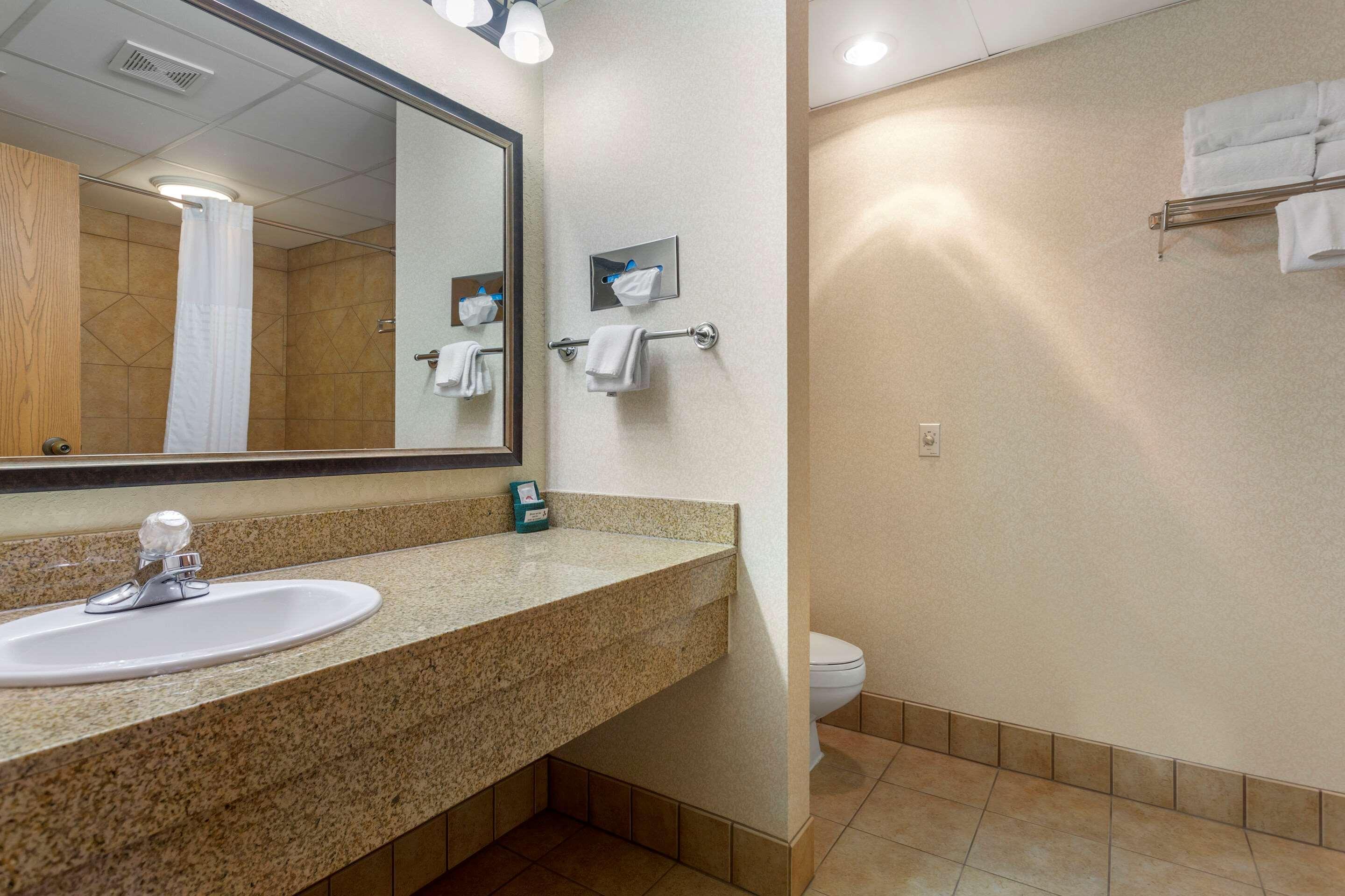 Comfort Inn At Thousand Hills Branson Exterior photo