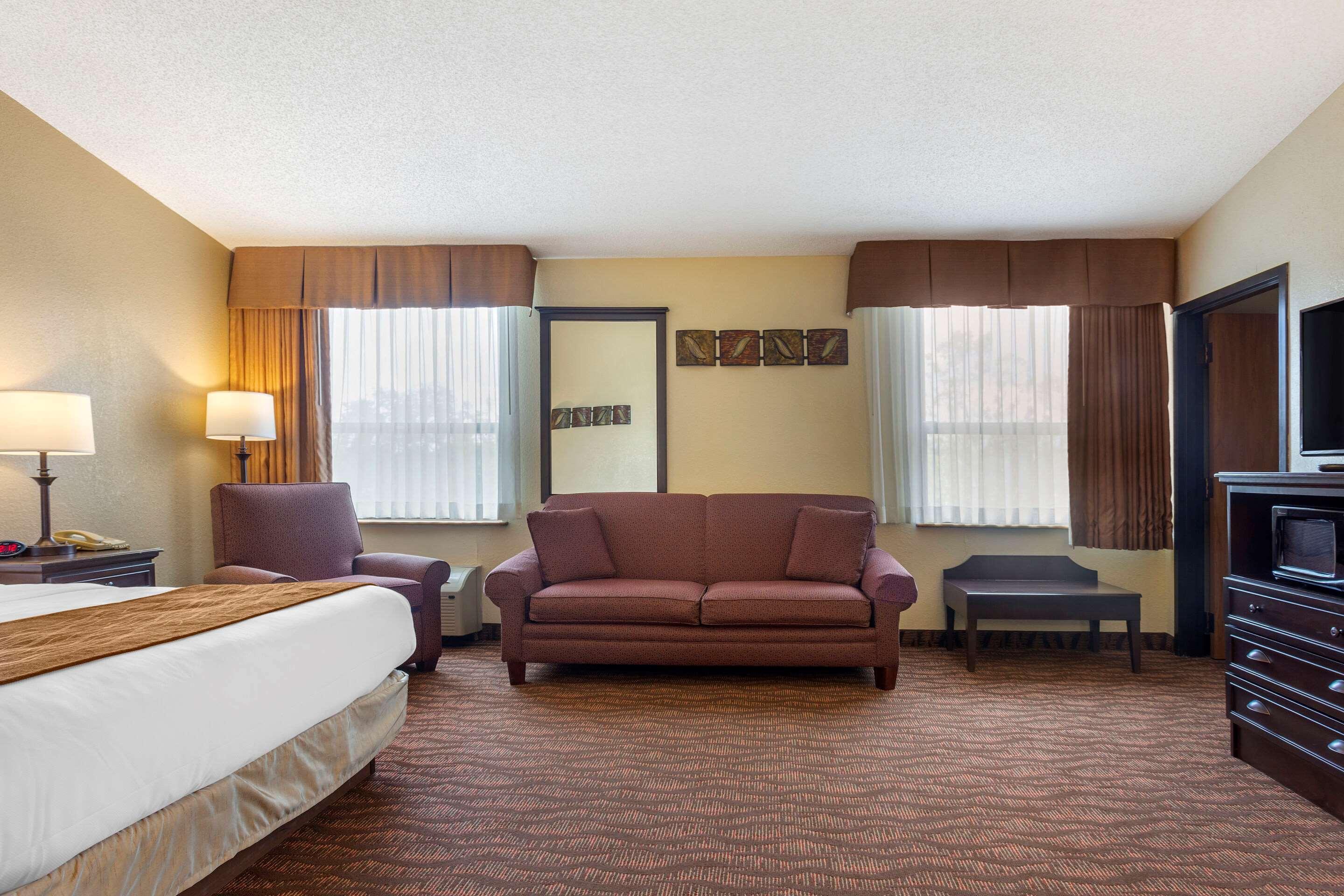 Comfort Inn At Thousand Hills Branson Exterior photo
