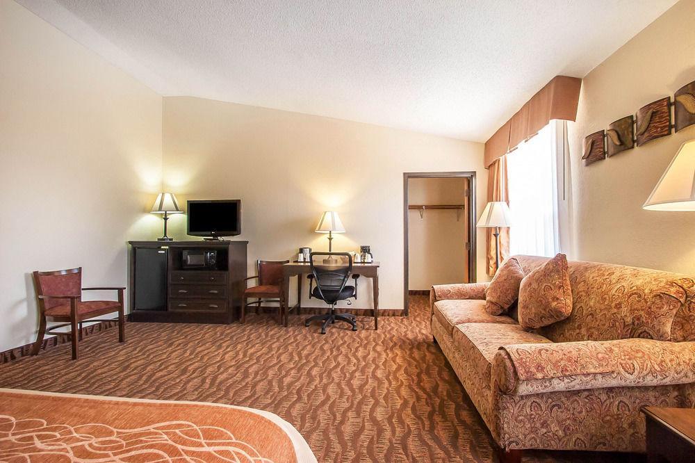 Comfort Inn At Thousand Hills Branson Exterior photo